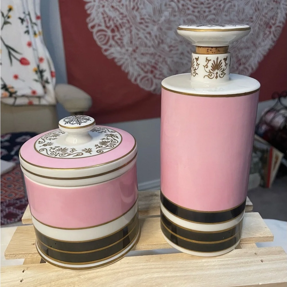 Stylish Pink and Gold Ceramic Bath Set